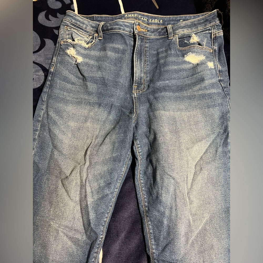 American eagle mom jeans.